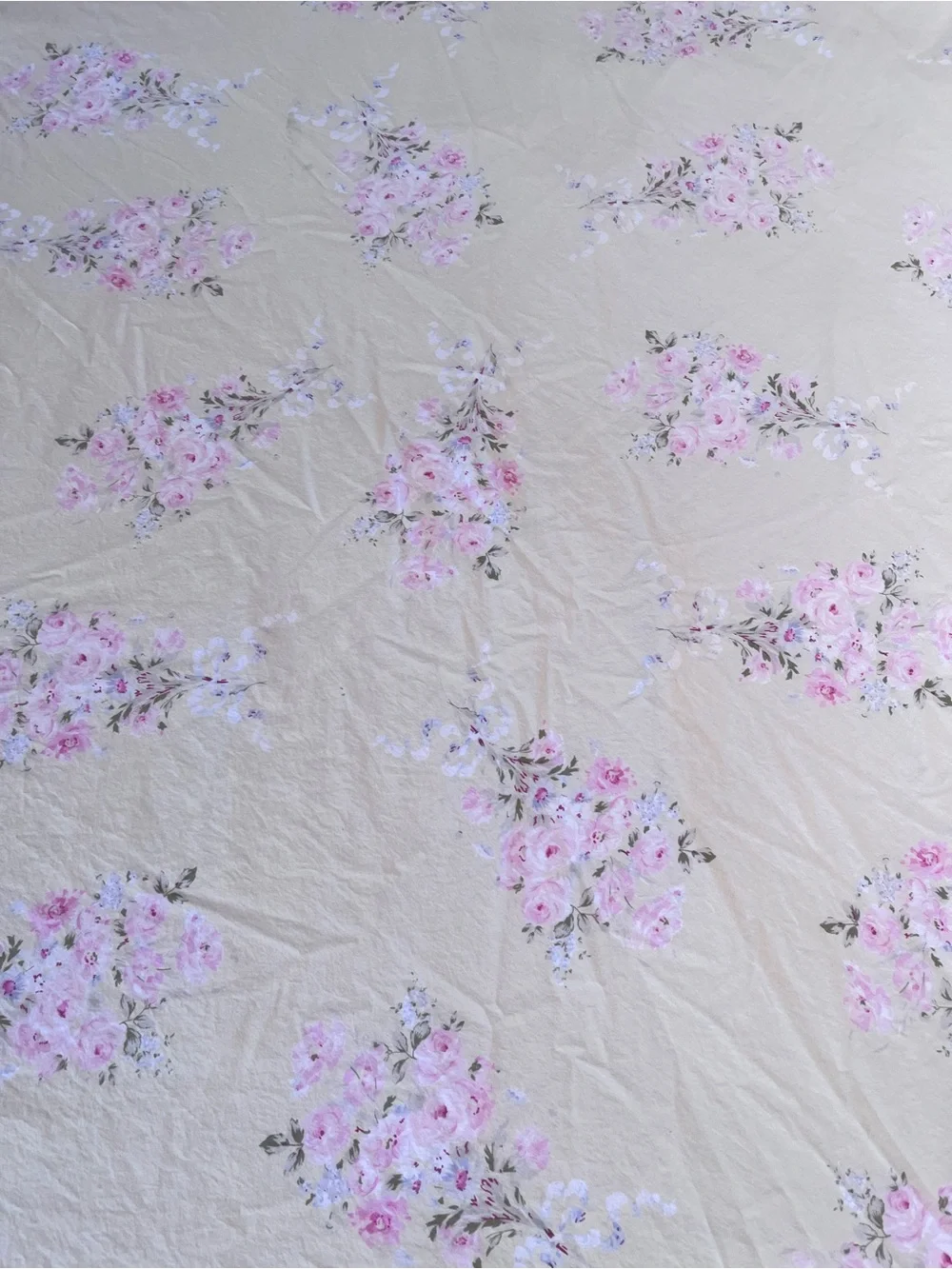 Shabby Chic Ruffled Tablecloth - Picture 6 of 12